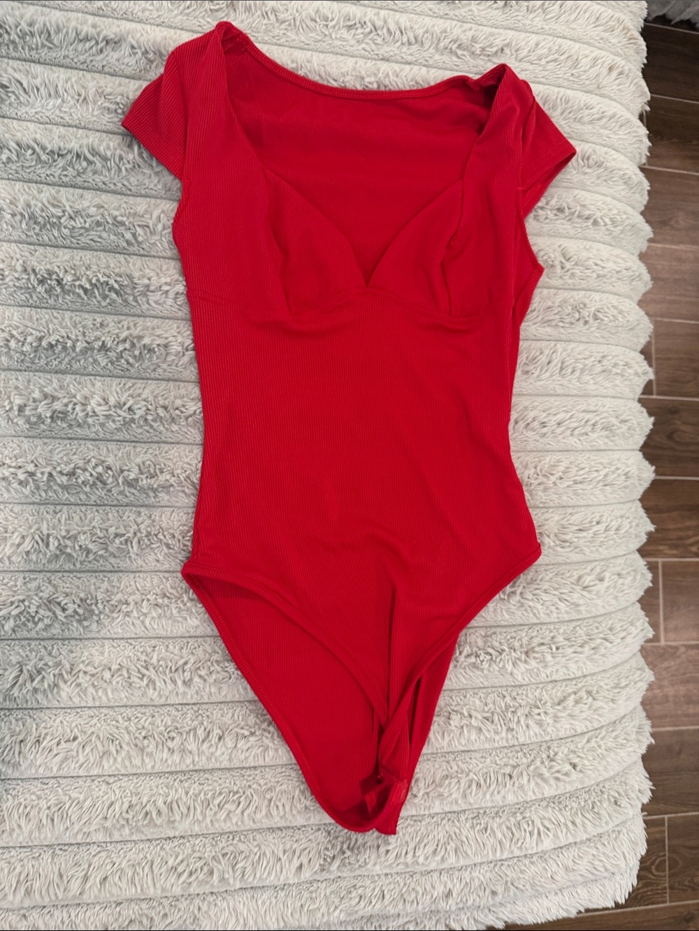 SHEIN Red Ribbed V-Neck Short Sleeve Bodysuit